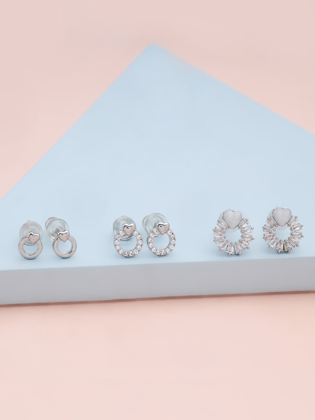

Kushal's Fashion Jewellery Women White & Silver-Toned Circular Studs Earrings