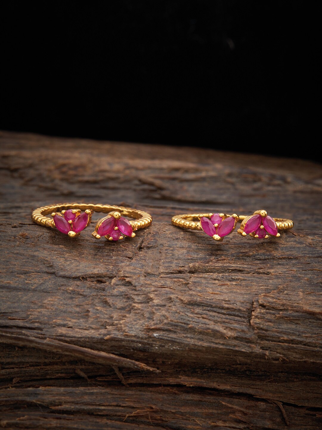 

Kushal's Fashion Jewellery Gold-Plated Red CZ-Studded Toe Rings