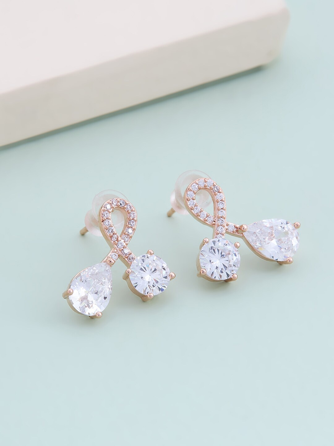 

Kushal's Fashion Jewellery Women Rose-Gold Plated White Contemporary Stud Earrings