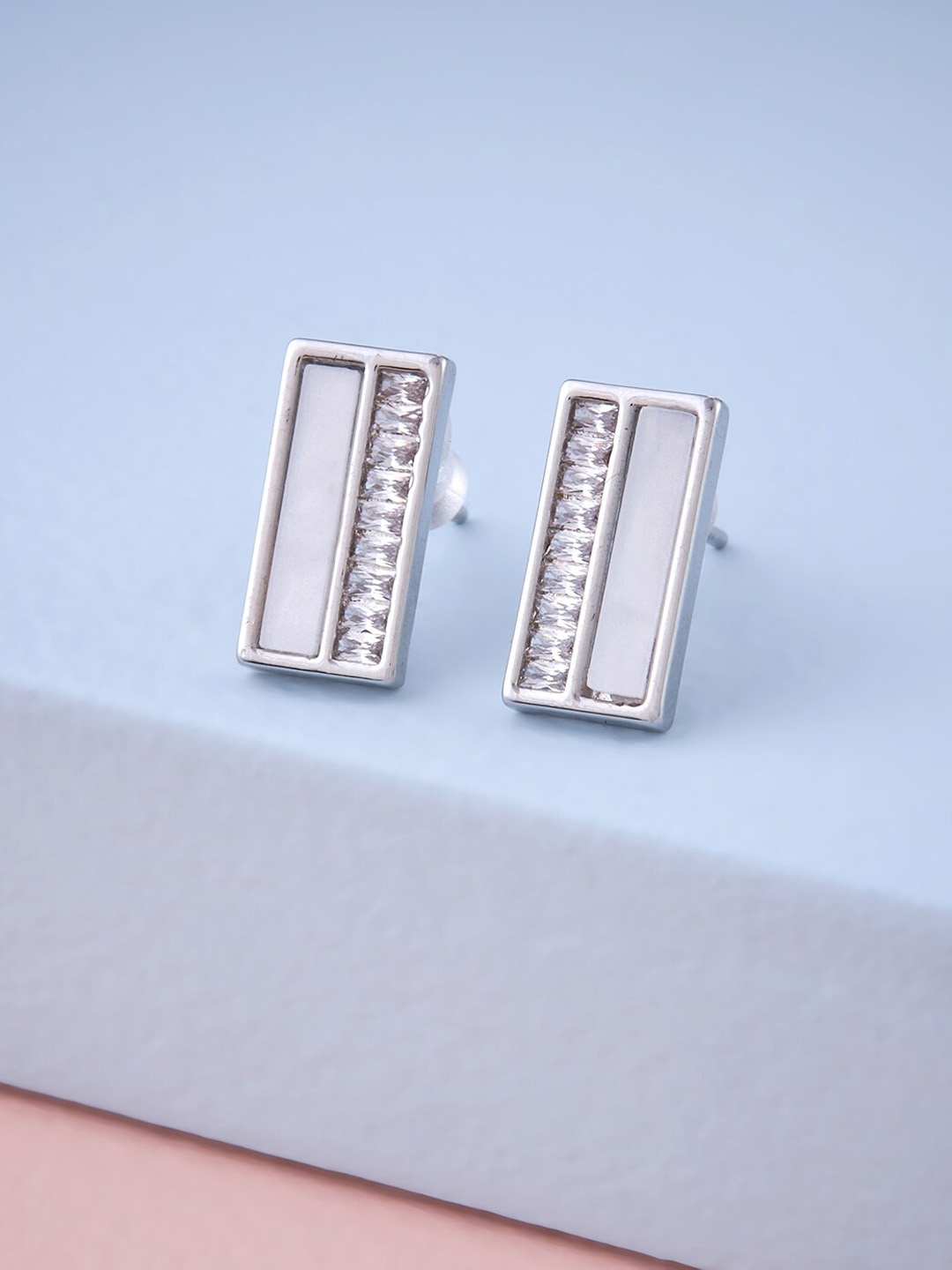 

Kushal's Fashion Jewellery Silver-Toned Geometric Studs Earrings