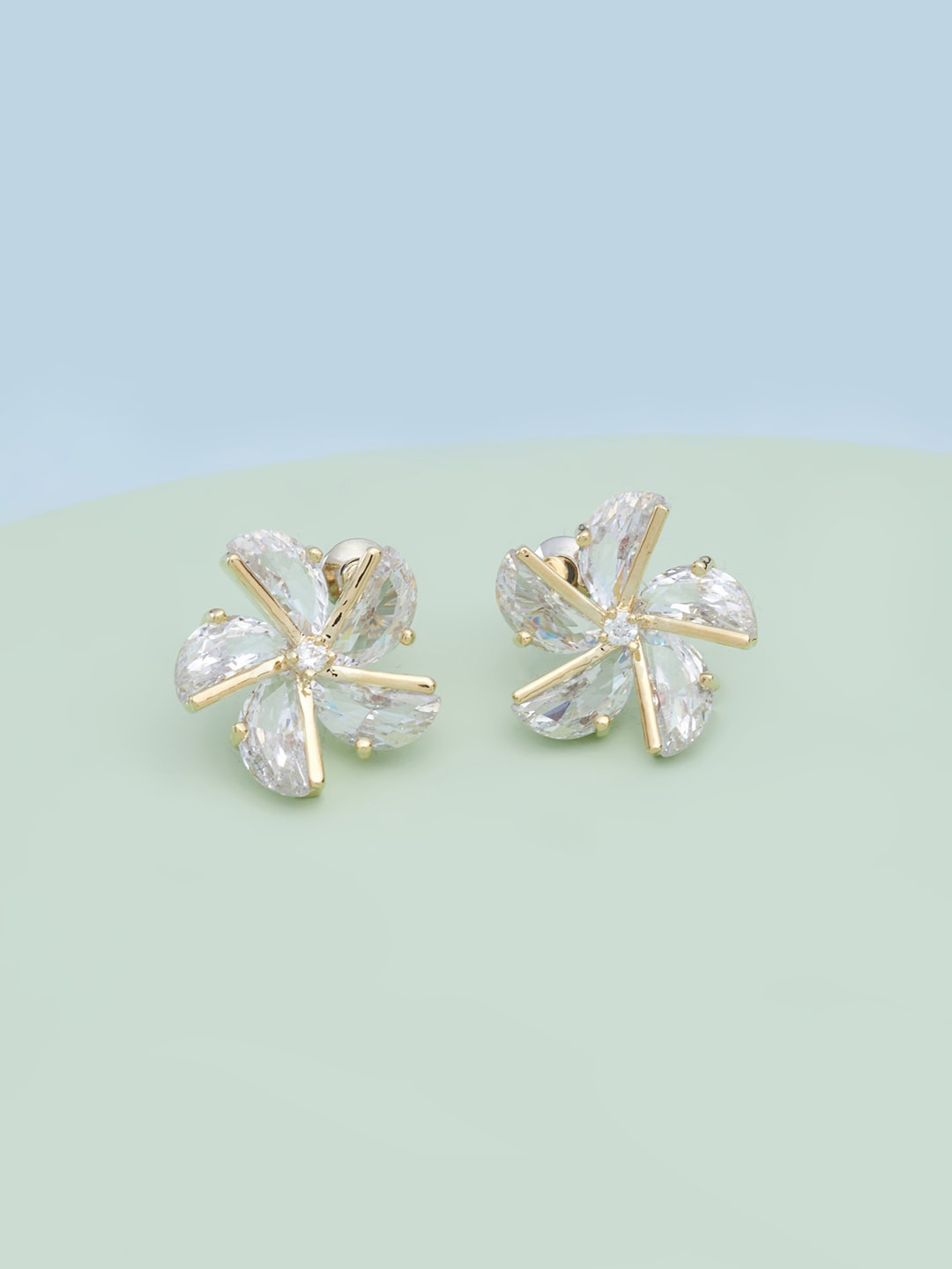 

Kushal's Fashion Jewellery White Floral Studs Earrings