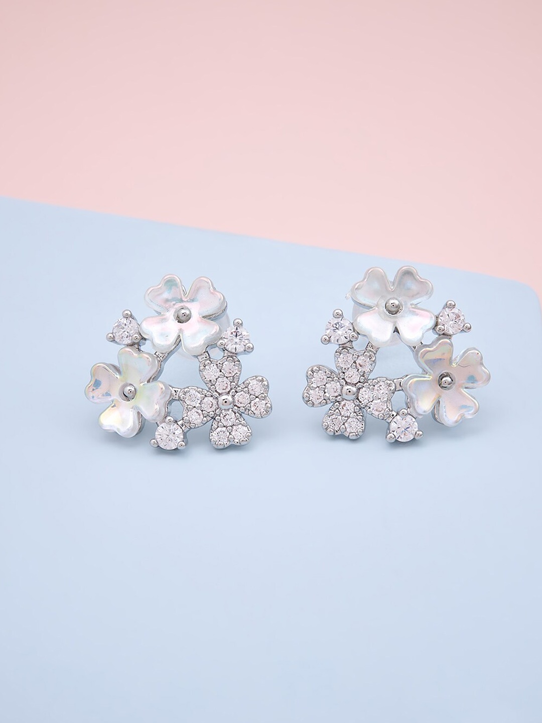 

Kushal's Fashion Jewellery White Floral Studs Earrings