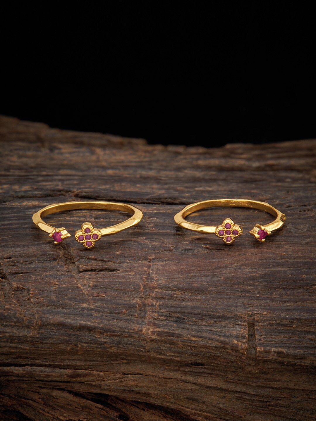 

Kushal's Fashion Jewellery Women Gold-Plated Red CZ-Studded Adjustable Toe Rings