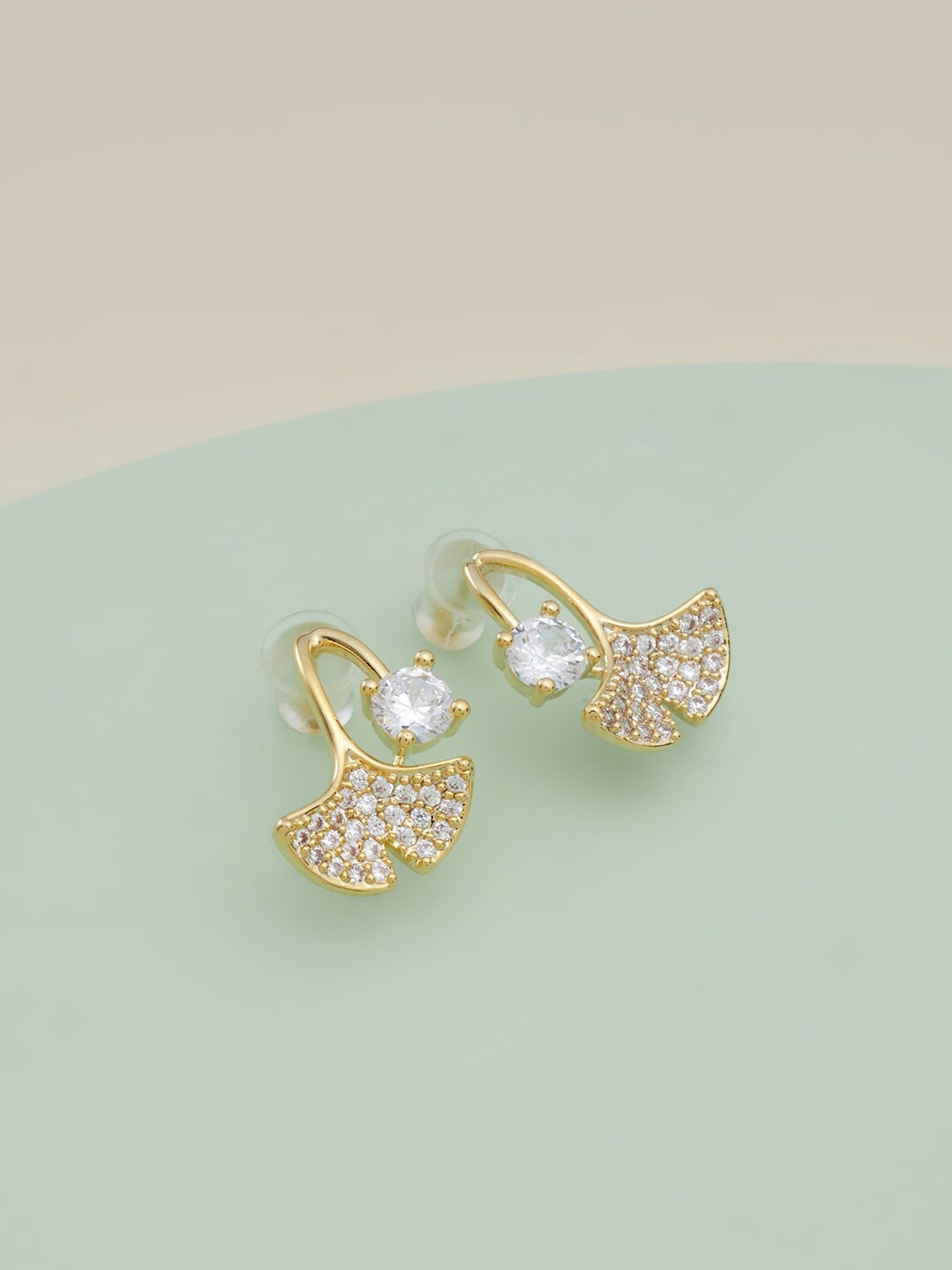 

Kushal's Fashion Jewellery Women Gold Plated White Contemporary Studs Earrings