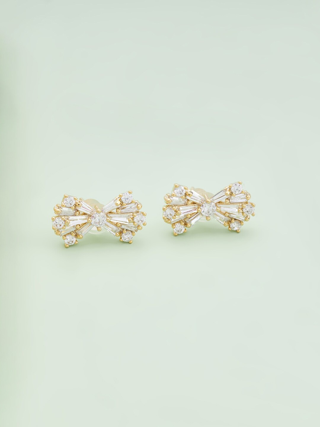 

Kushal's Fashion Jewellery White Contemporary Studs Earrings