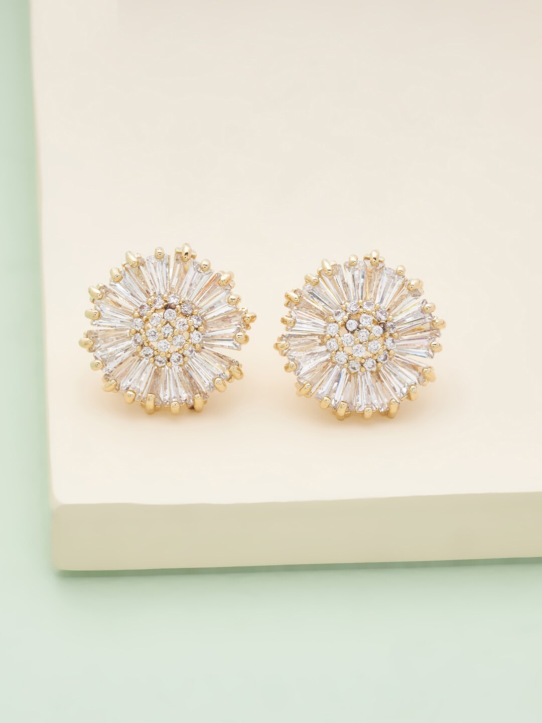 

Kushal's Fashion Jewellery Women White Floral Studs Earrings