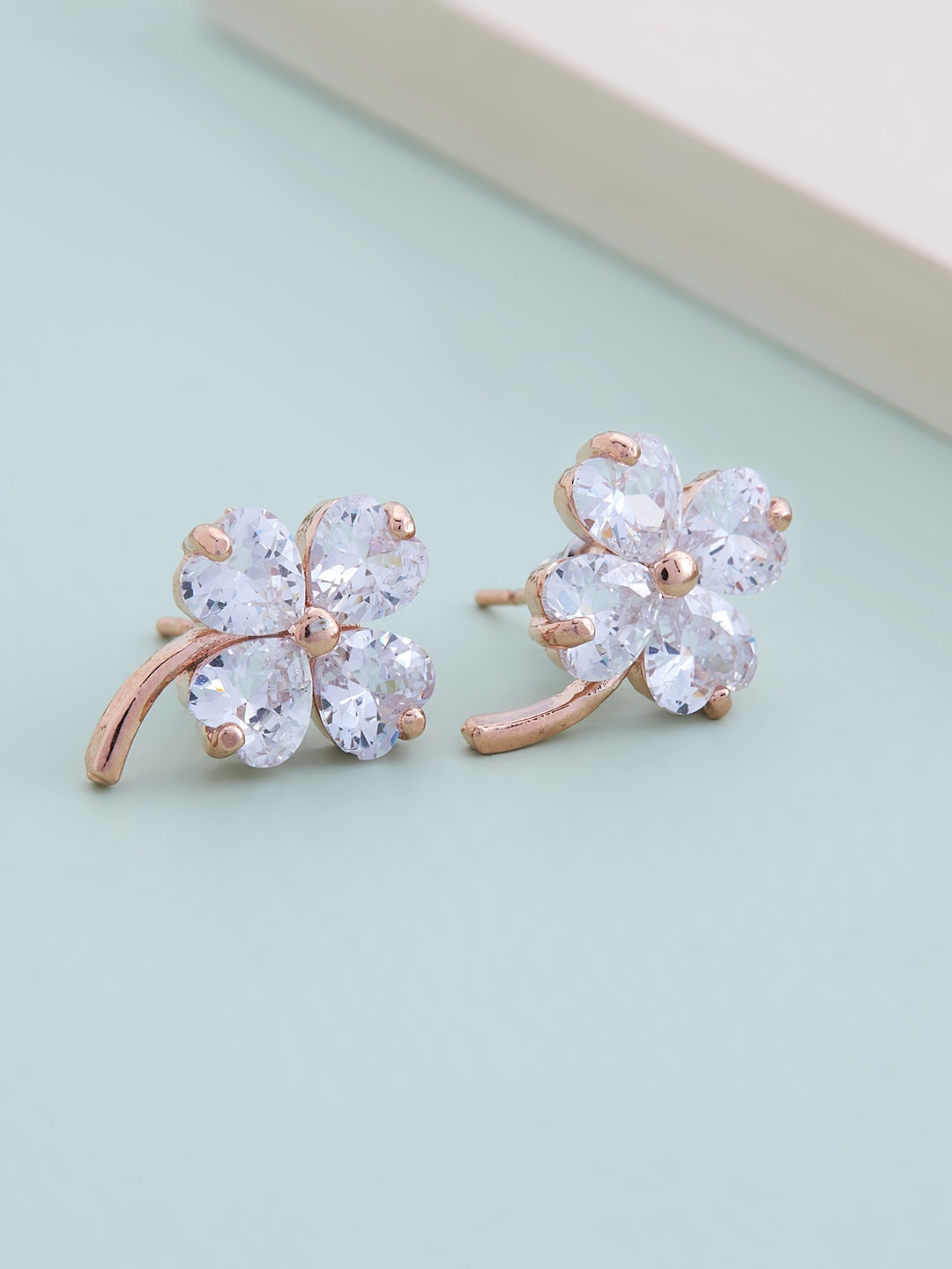 

Kushal's Fashion Jewellery Women Rose-Gold Plated White Floral Studs Earrings