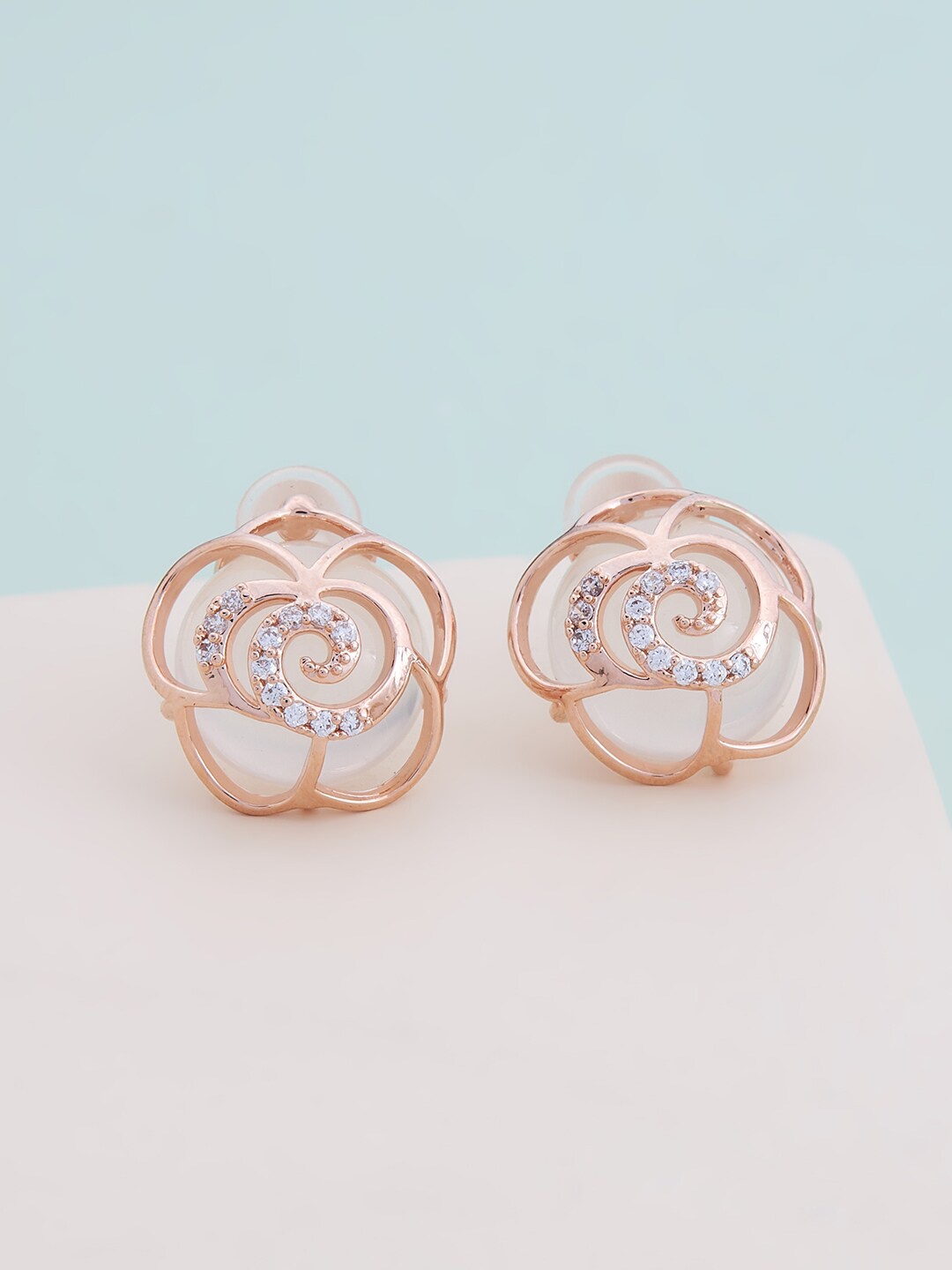 

Kushal's Fashion Jewellery White Floral Studs Earrings