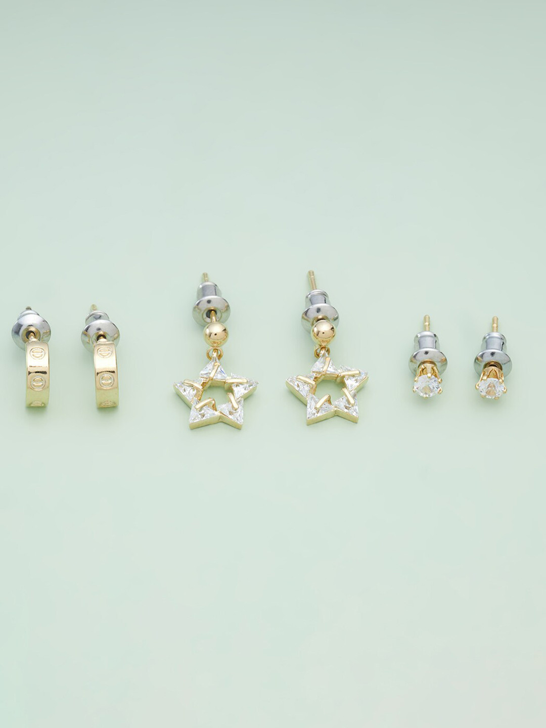 

Kushal's Fashion Jewellery White Floral Studs Earrings