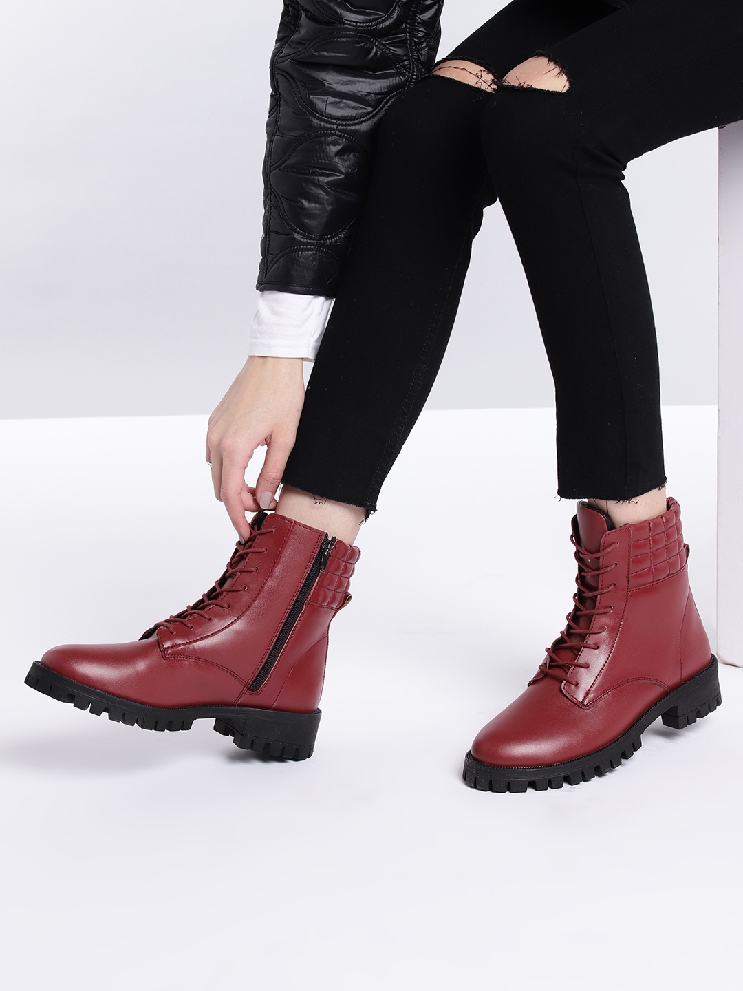 

Roadster Women Mid-Top Block Heel Regular Boots, Maroon