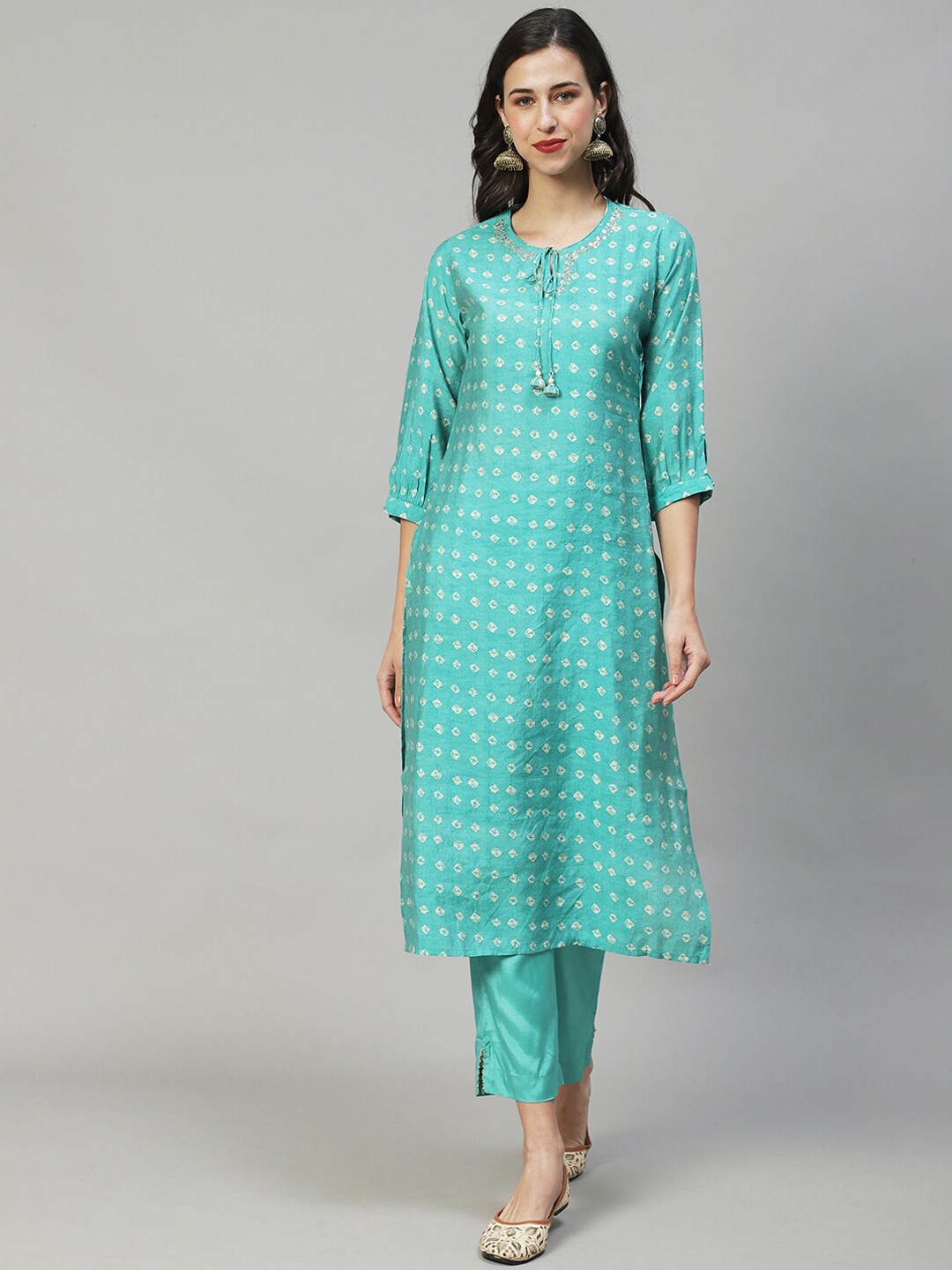 

FASHOR Women Green Bandhani Printed Kurta with Trousers