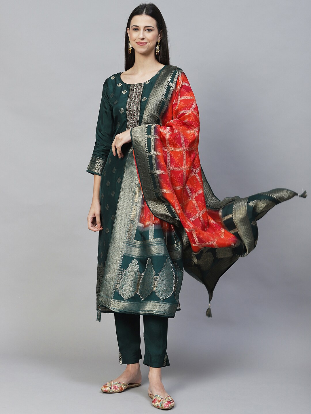 

FASHOR Women Green Ethnic Motifs Printed Kurta with Trousers & With Dupatta