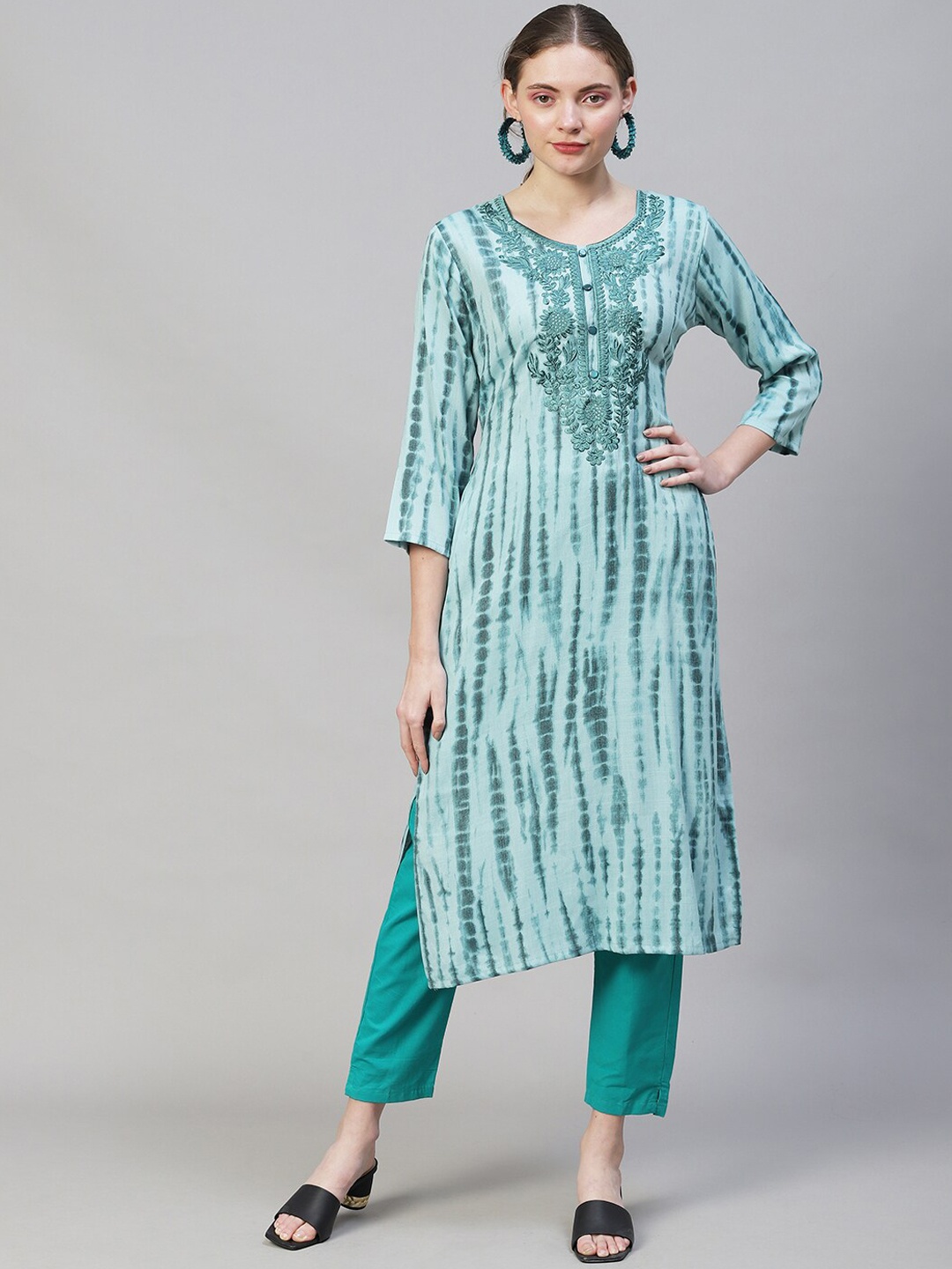 

FASHOR Women Sea Green Dyed Thread Work Kurta