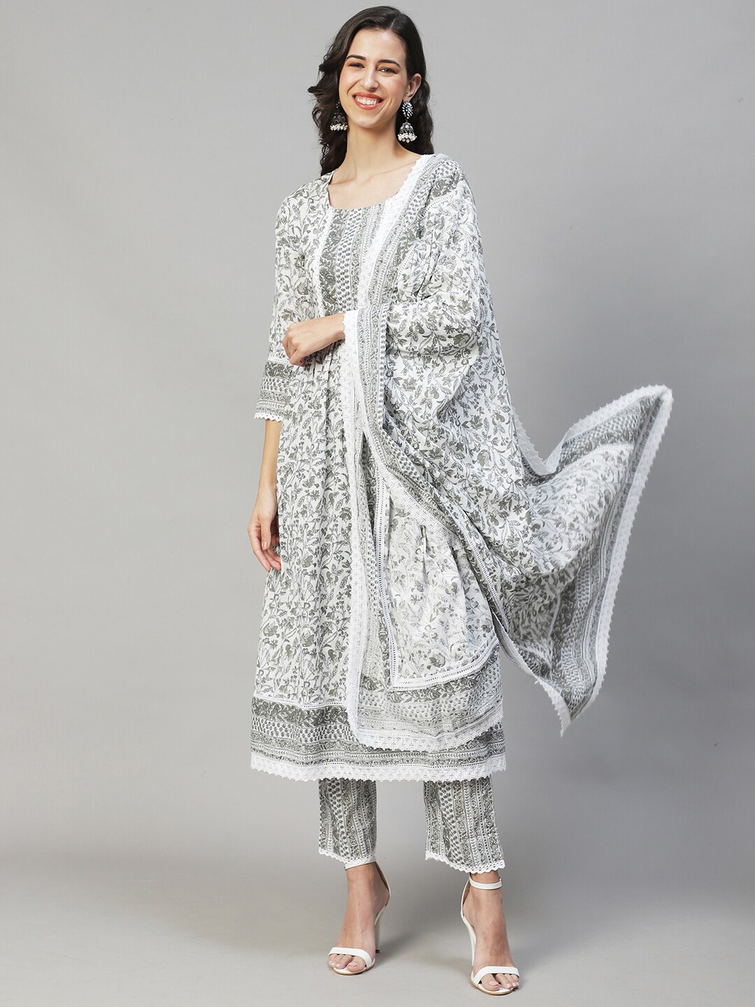 

FASHOR Women Off White Floral Printed Empire Pure Cotton Kurta with Trousers & With Dupatta