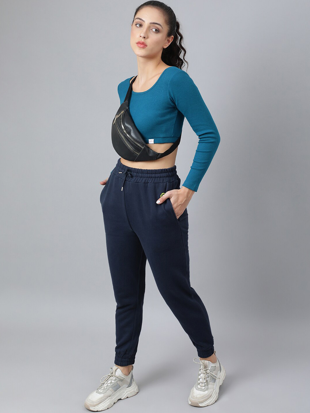 

Pritla Women Teal Solid Organic Cotton Crop Top