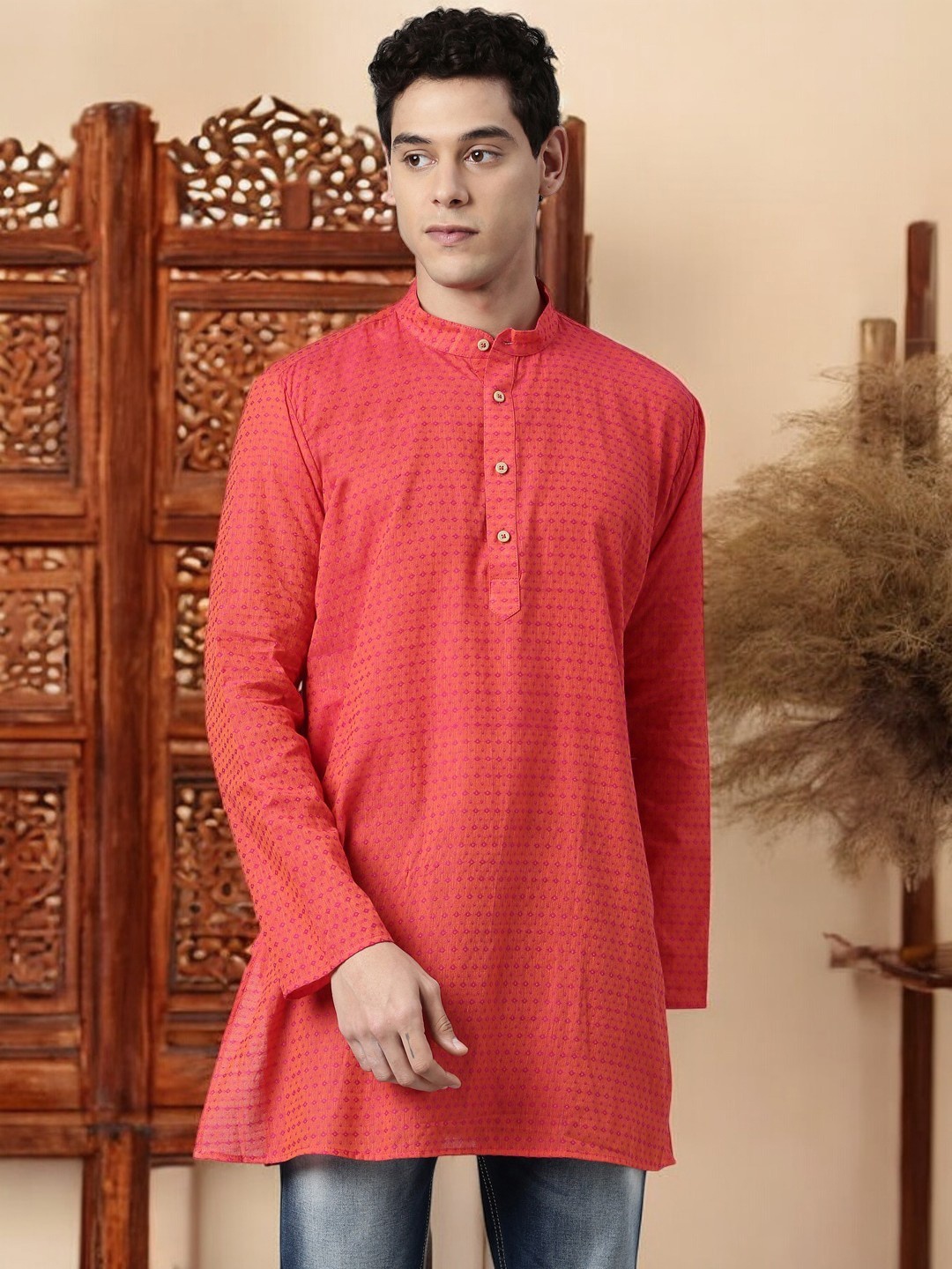 

TATTVA Men Red Chikankari Kurta