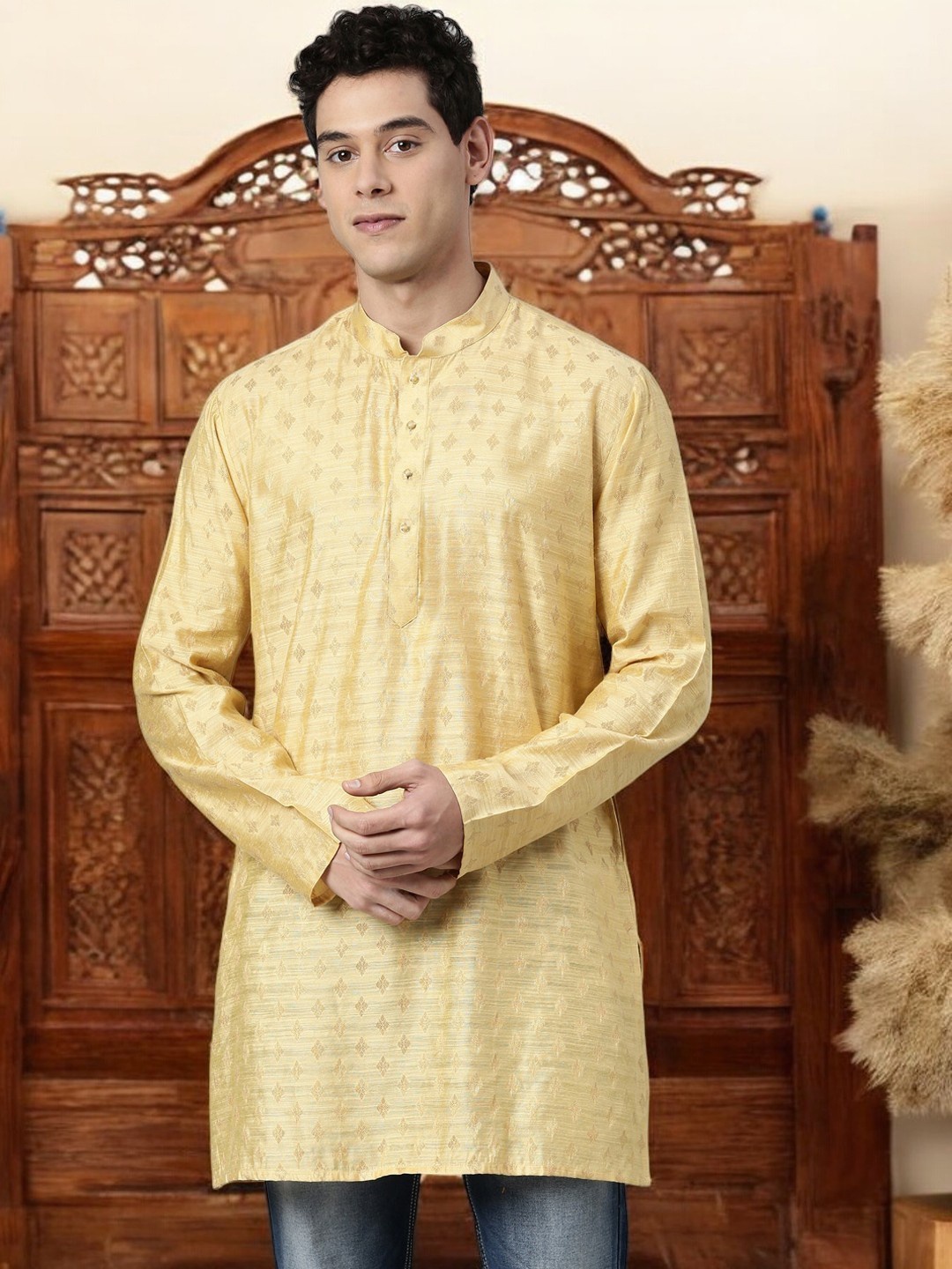 

TATTVA Men Beige Woven Design Cotton Straight Kurta