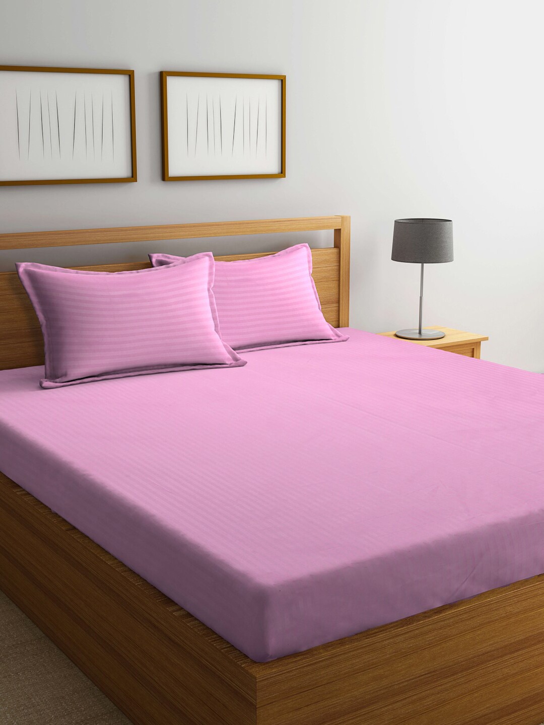 

KLOTTHE Pink Striped 300 TC Super King Double Bedsheet with 2 Pillow Covers