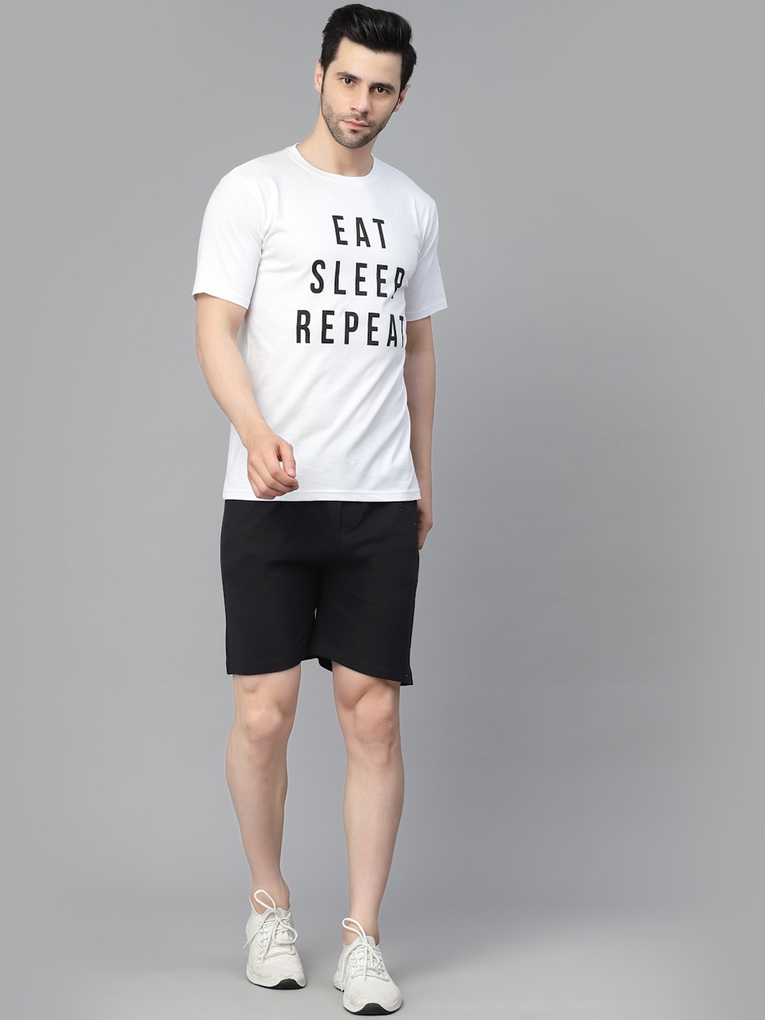 

Style Quotient Men Pure Cotton Printed T-shirt with Shorts, White