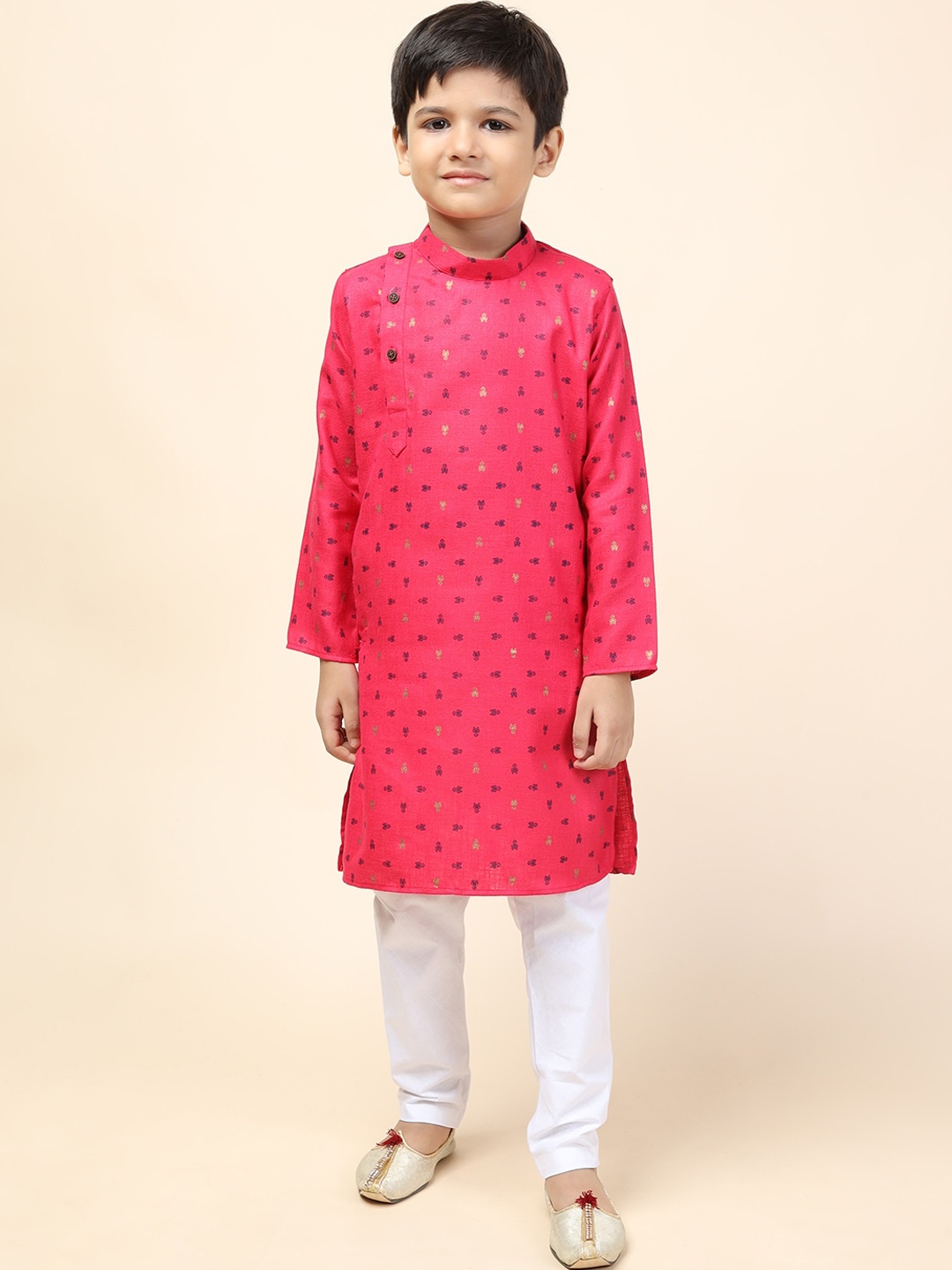 

NAMASKAR Boys Pink Geometric Thread Work Pathani Kurta