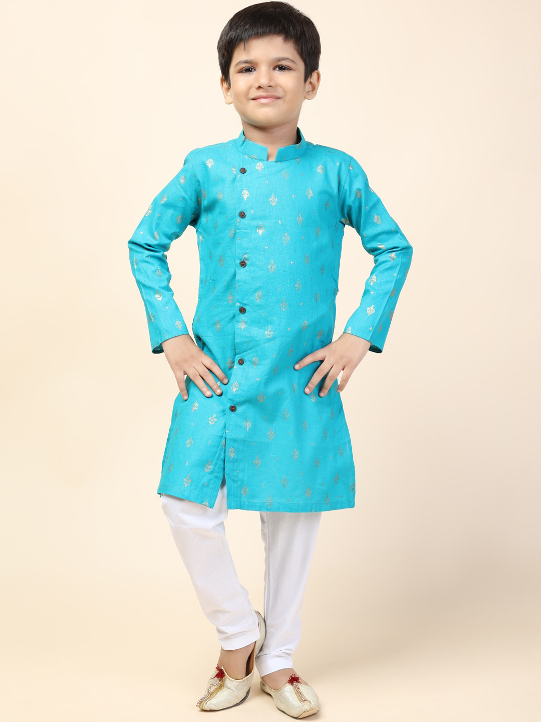 

NAMASKAR Boys Blue Embellished Mandarin Collar Kurta