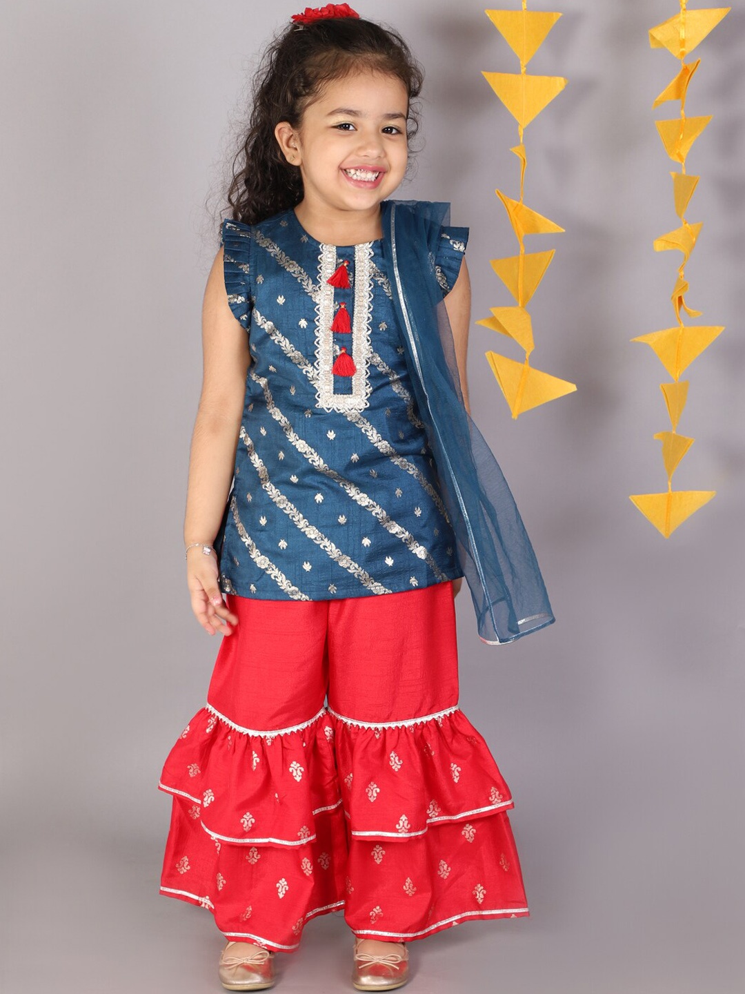

LIL DRAMA Girls Blue Floral Printed Thread Work Kurta with Sharara & With Dupatta