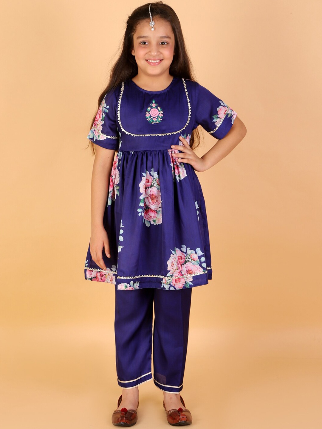 

LIL DRAMA Girls Blue Floral Printed Thread Work Kurta with Trousers