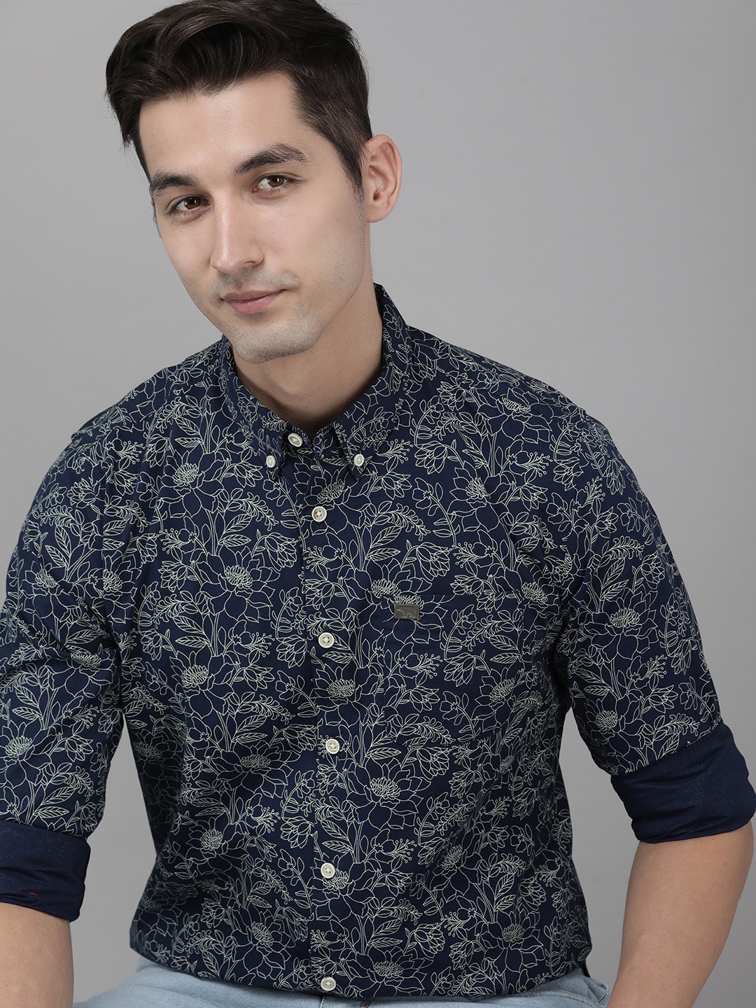 

THE BEAR HOUSE Men Navy Blue & Beige Slim Fit Floral Printed Cotton Casual Shirt