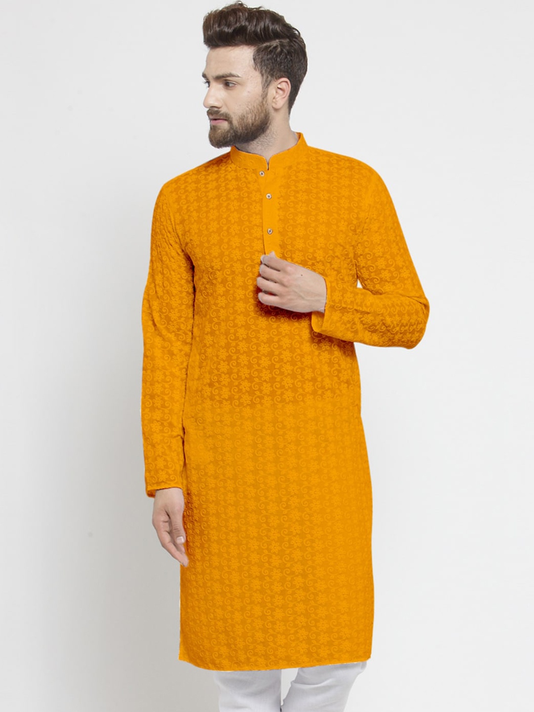 

TREEMODA Men Mustard Yellow Embroidered Chikankari Kurta
