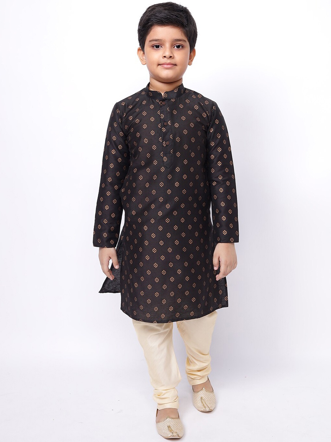 

NAMASKAR Boys Silk Blend Printed Kurta with Patiala, Black