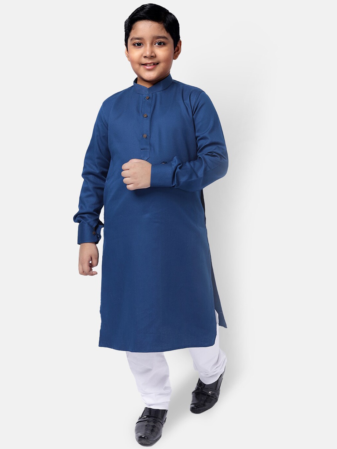 

NAMASKAR Boys Cotton Solid Kurta with Churidar, Blue