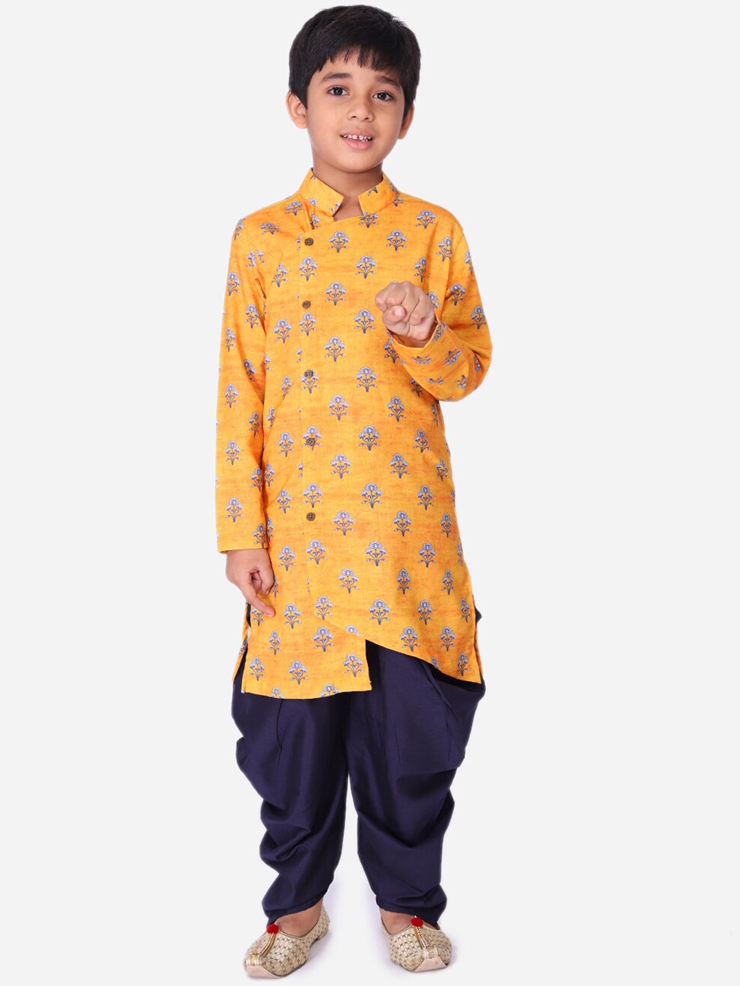 

NAMASKAR Boys Cotton Linen Printed Kurta with Patiala, Yellow