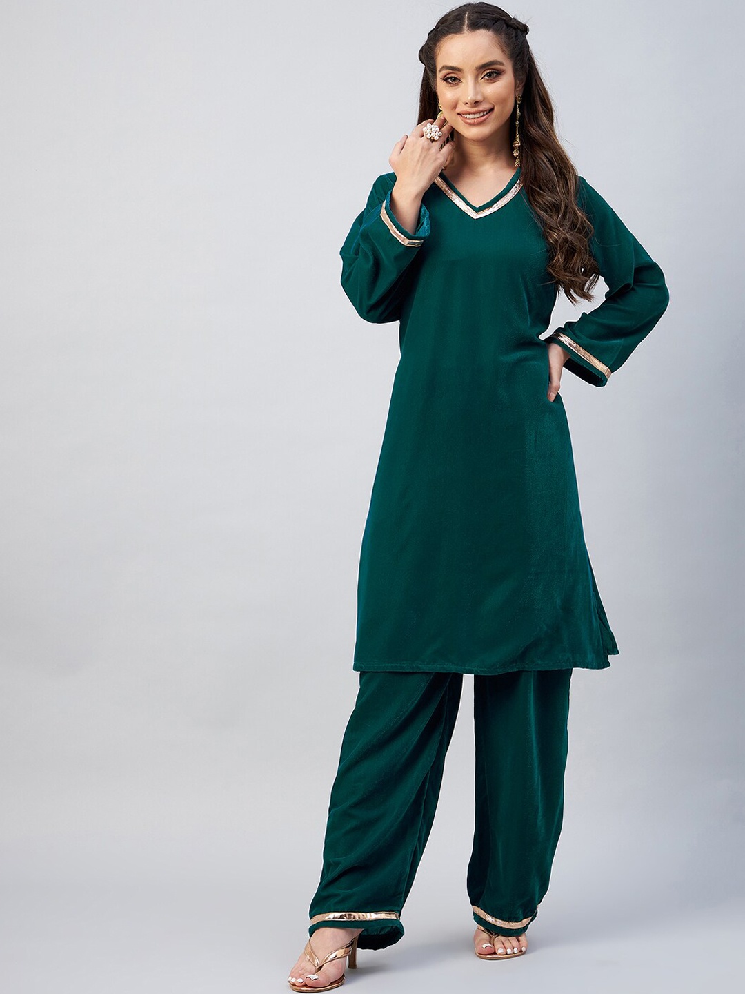 

InWeave Women Teal Velvet Kurta with Palazzos