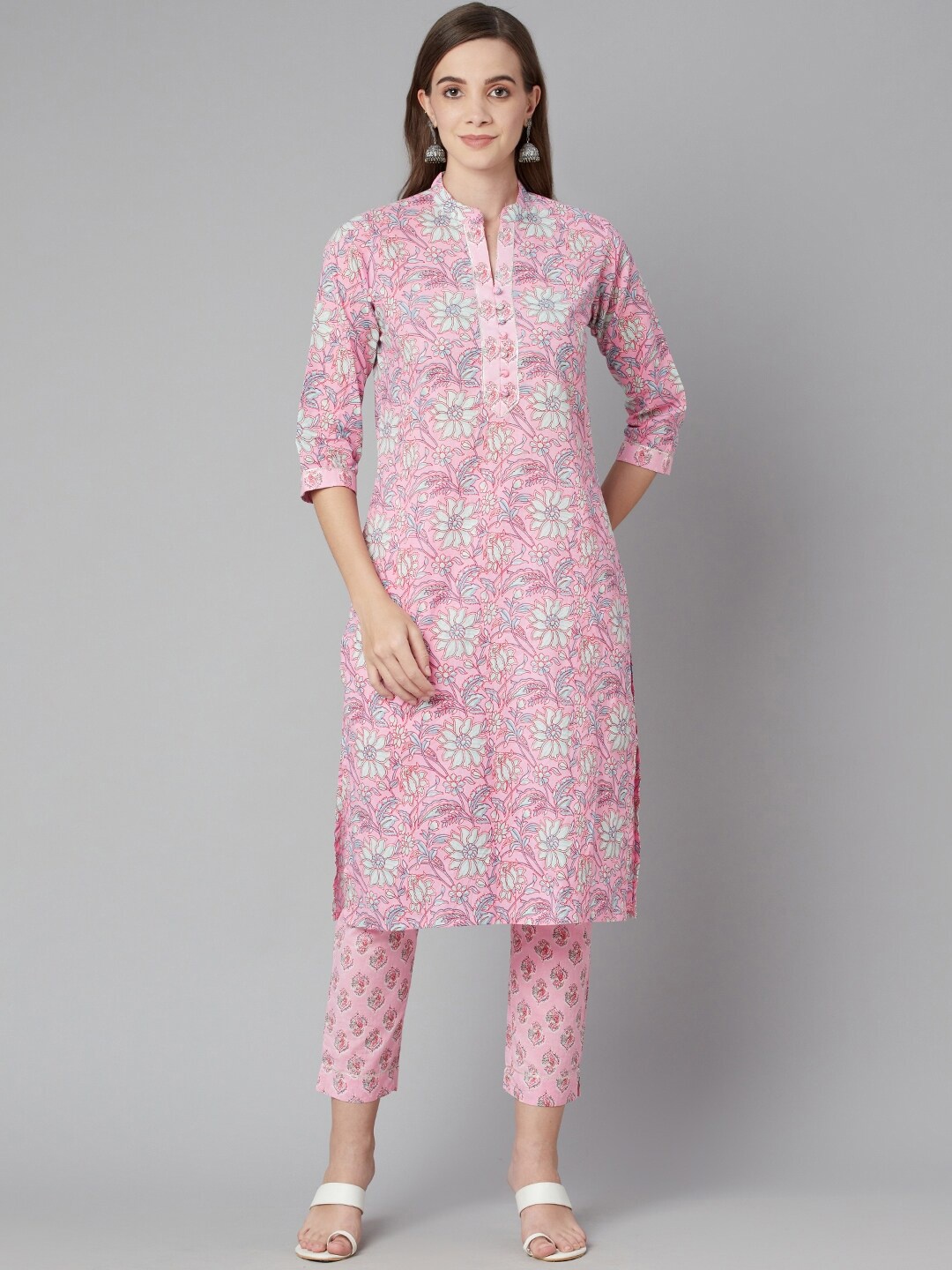 

Divena Women Pink Floral Printed Pure Cotton Kurta with Trousers