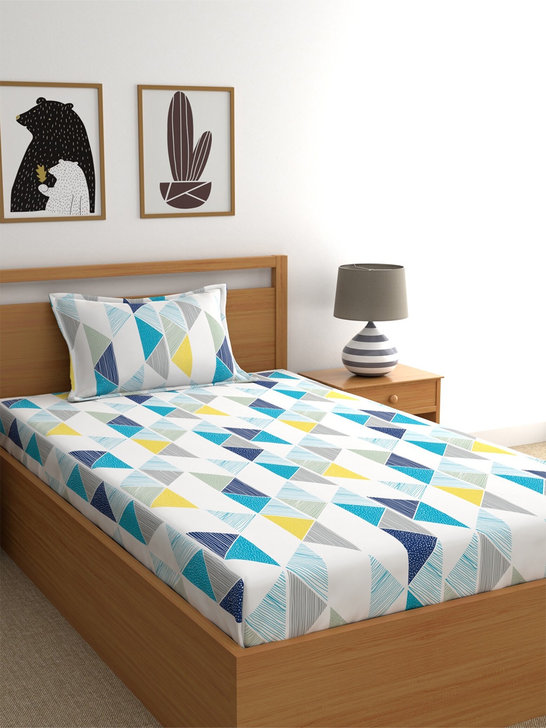 

Dreamscape Blue & White Pure Cotton Geometric 140 TC Single Bedsheet with 1 Pillow Covers