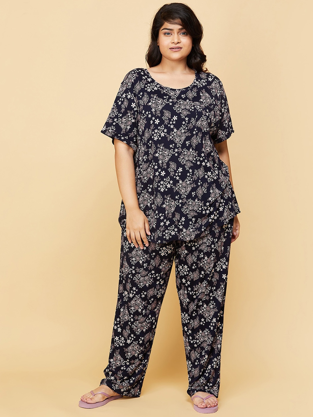 

max Women Printed Night suit, Blue