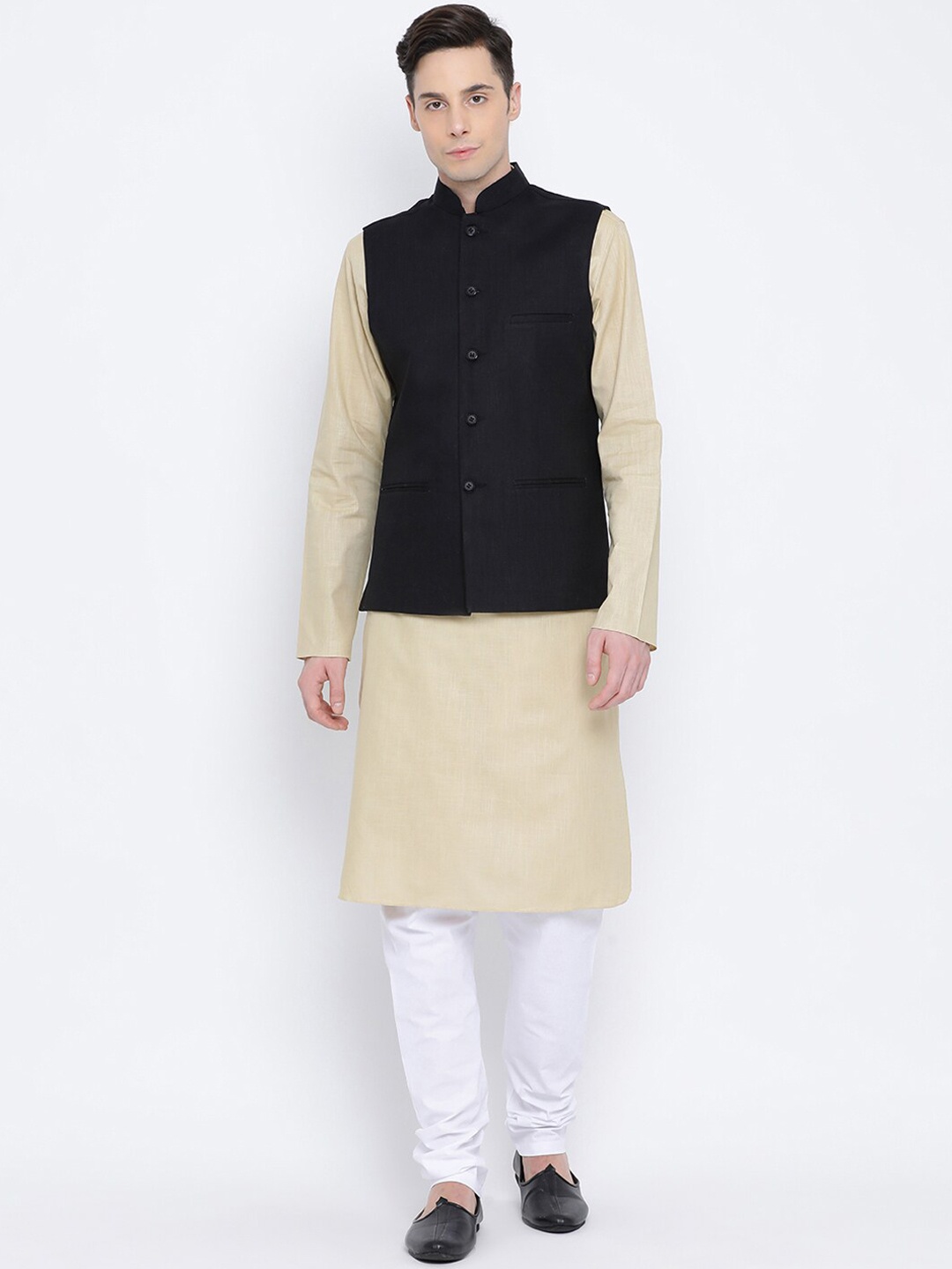 

NAMASKAR Men Brown Pure Cotton Kurta with Churidar
