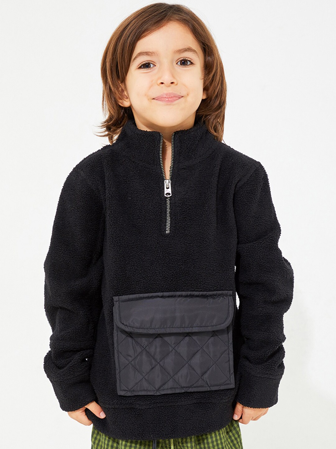 

Cherry Crumble Boys Black Solid Sweatshirt