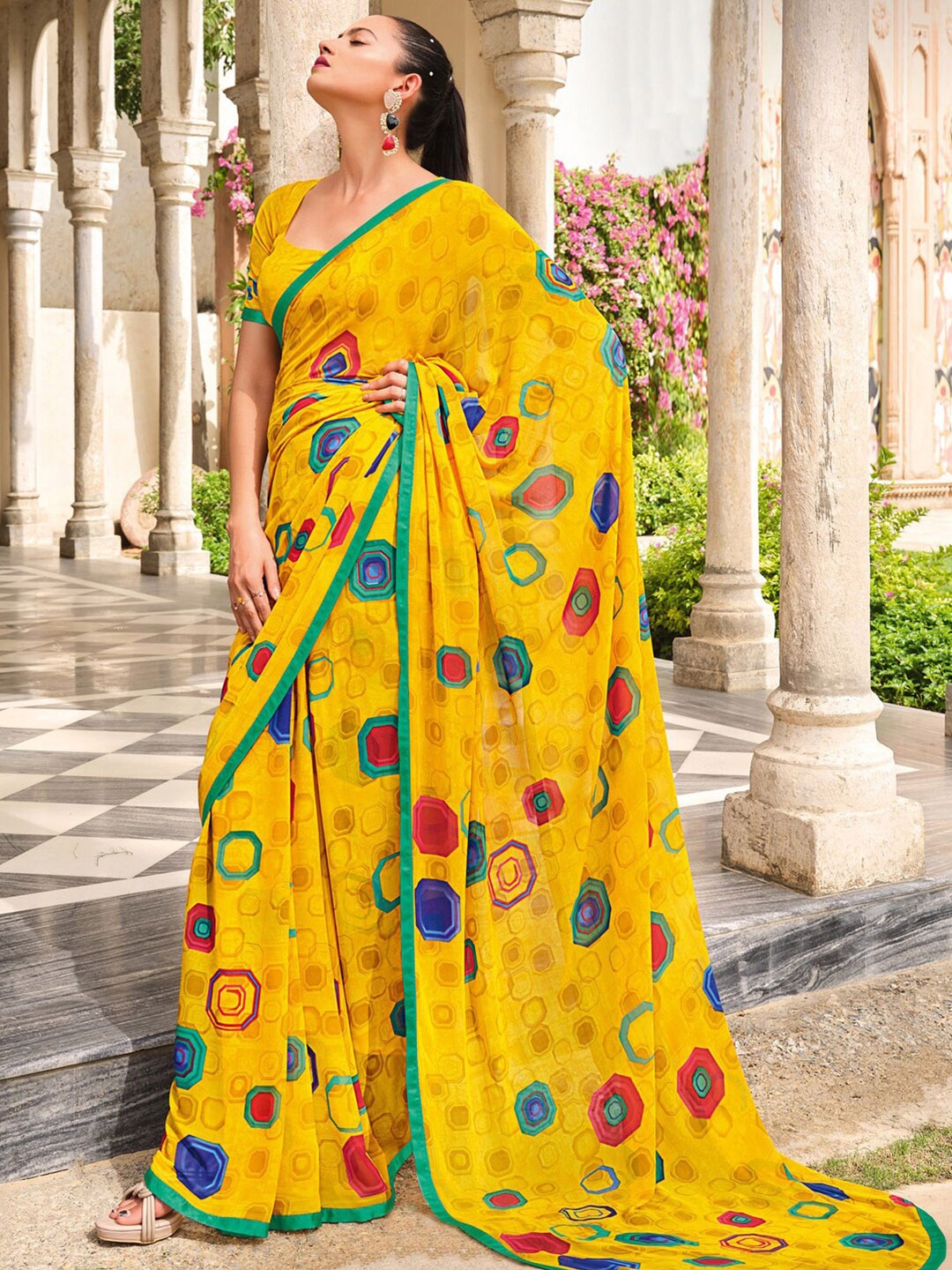 

Satrani Yellow & Green Geometric Printed Saree