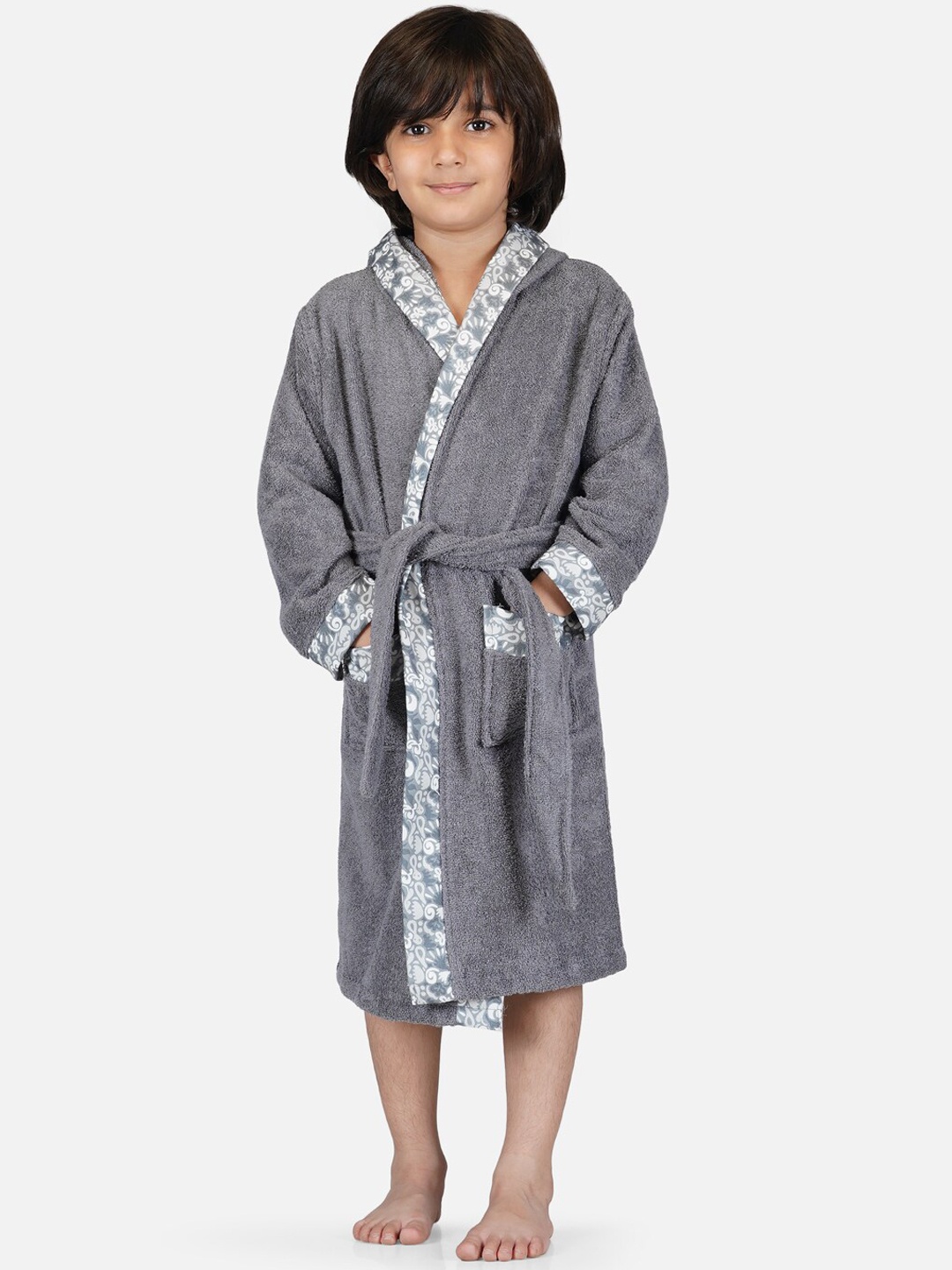 

RANGOLI Kids Grey Solid 600 GSM Organic Bamboo Cotton Bath Robe