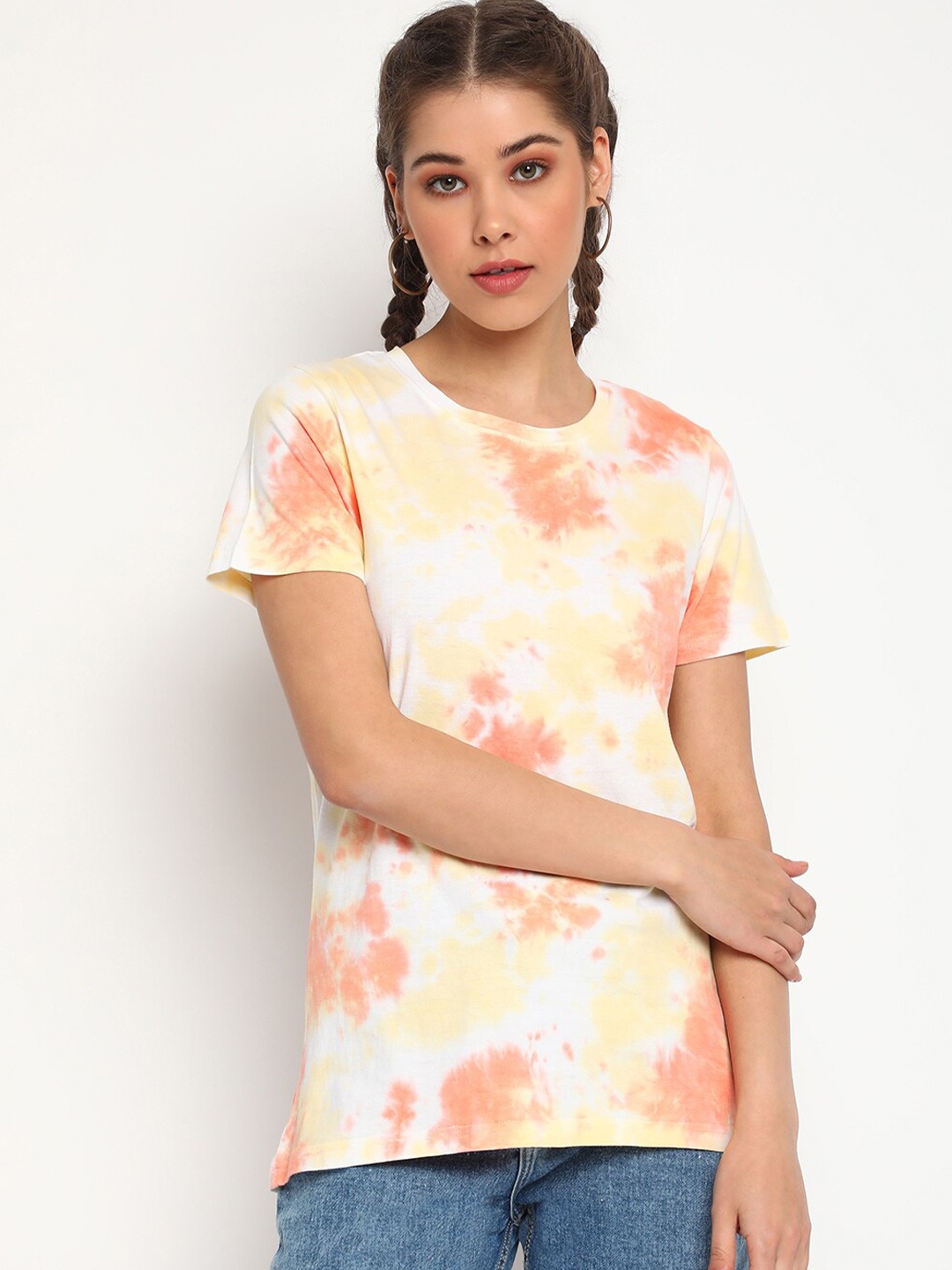 

Belliskey Women Yellow & Orange Tie and Dye Dyed Cotton T-shirt