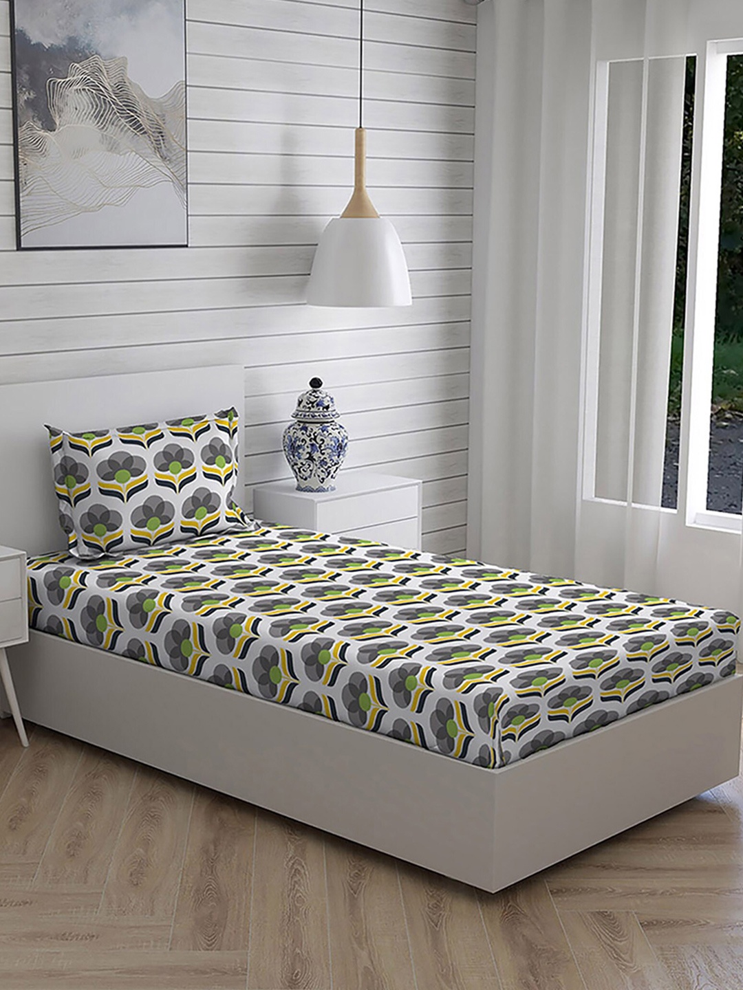 

Layers Floral 104 TC Single Bedsheet with 1 Pillow Covers, Green