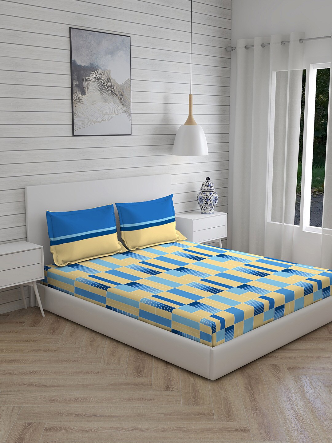 

Layers Blue & Cream-Coloured Geometric 104 TC King Bedsheet with 2 Pillow Covers