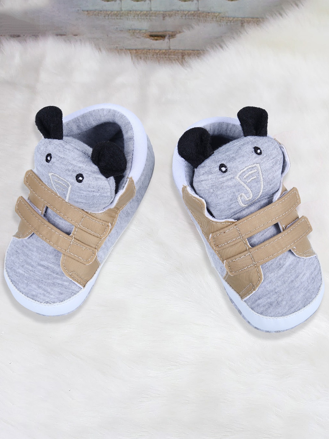 

Baby Moo Kids Grey Designed Cotton Booties