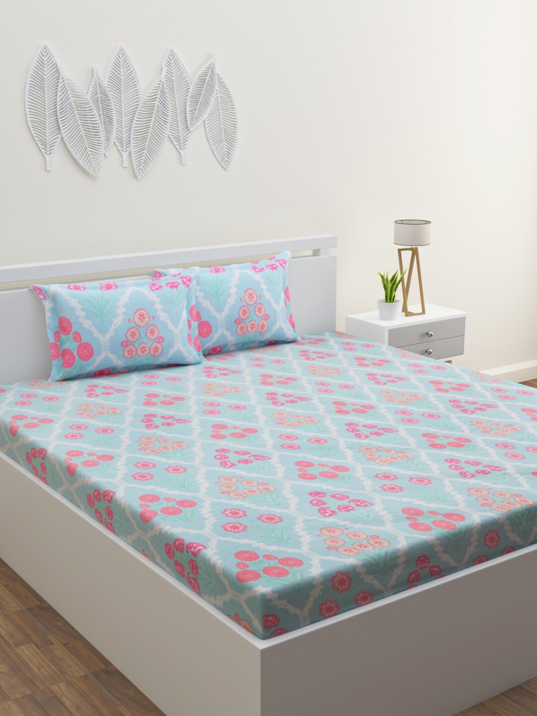 

ROMEE Blue & White Floral 300 TC Pure Cotton King Bedsheet with 2 Pillow Covers