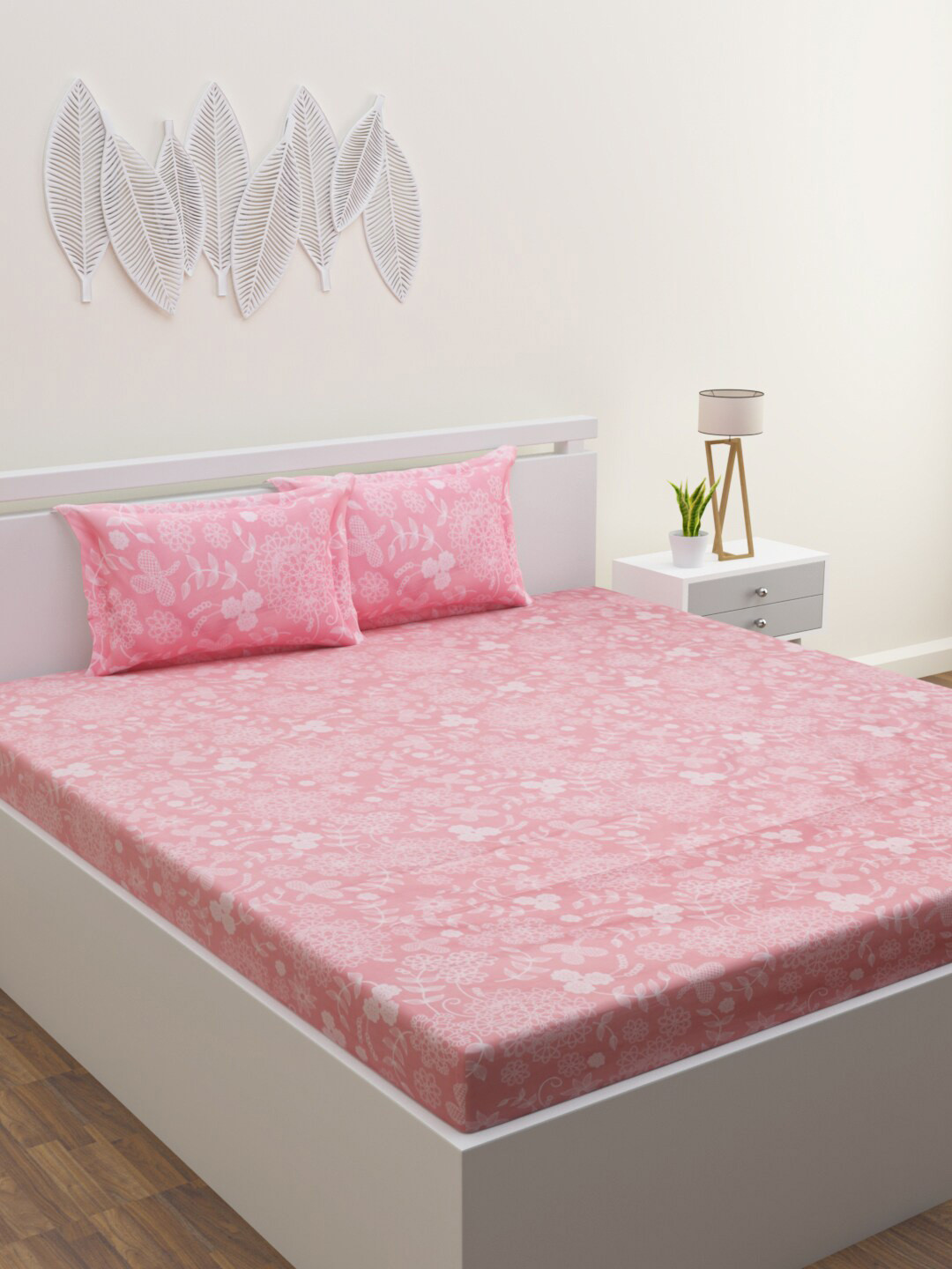 

ROMEE Pink & White Floral 300 TC Pure Cotton King Bedsheet with 2 Pillow Covers