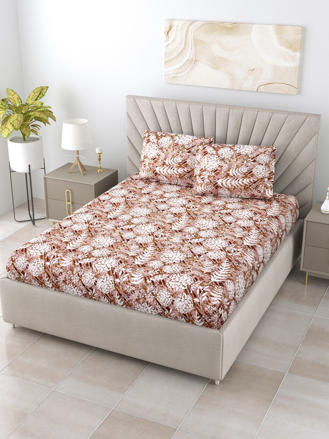 

BOMBAY DYEING Pink & Brown Floral 120 TC Queen Bedsheet with 2 Pillow Covers