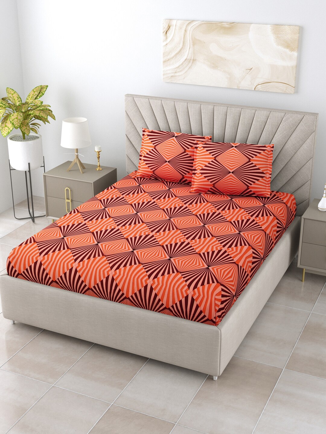 

BOMBAY DYEING Orange & Brown Geometric 120 TC Queen Bedsheet with 2 Pillow Covers