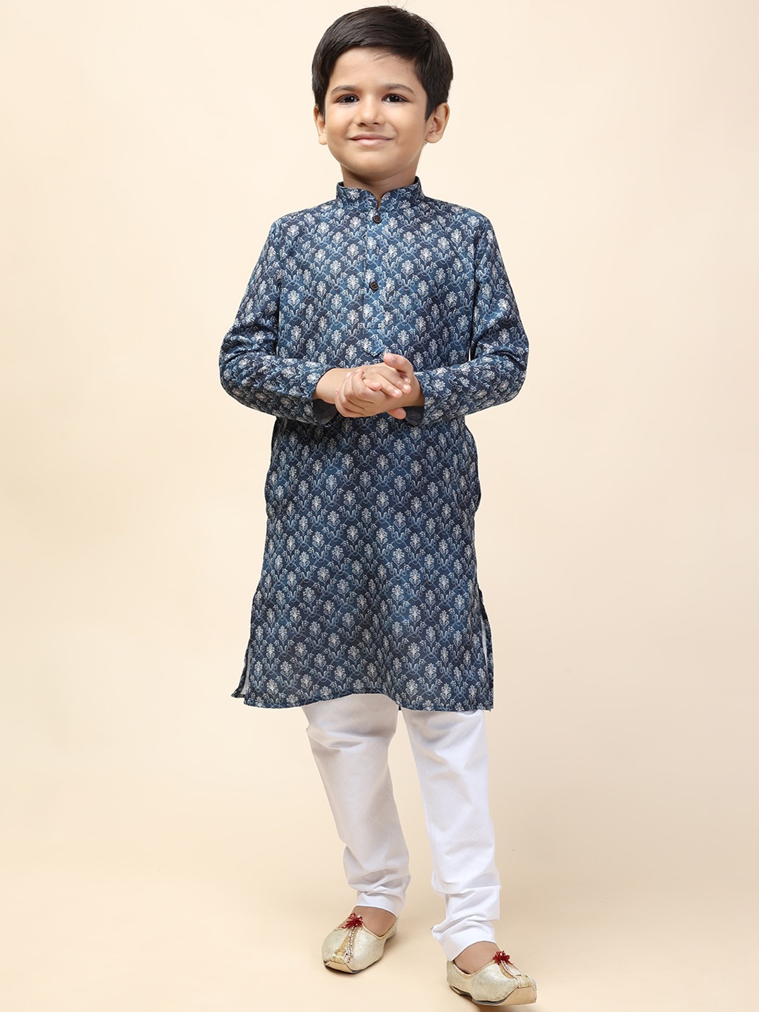 

NAMASKAR Boys Ethnic Motifs Printed Kurta, Navy blue