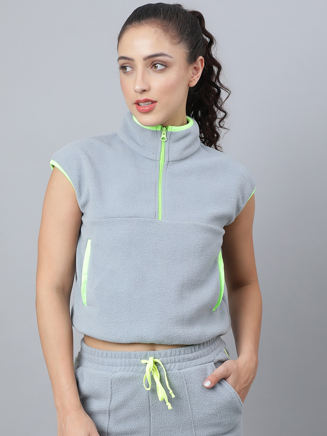 

Pritla Women Grey & Fluorescent Green Crop Training or Gym Sporty Jacket